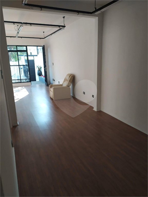 Casa na Vila Monte Alegre com 330m²