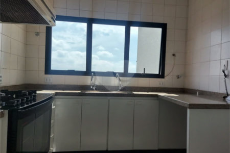 APARTAMENTO PARA LOCAÇÃO NA VILA LEOPOLDINA COM 03 DORM 1 SUITE E 02 VAGAS DE GARAGEM