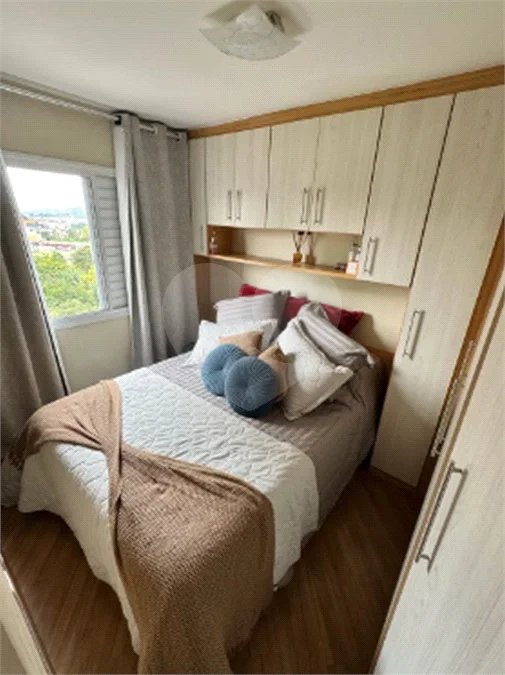Apartamento à venda na Vila Augusta, em Guarulhos, com 55 m² de área privativa, 2 dormitórios, 1 banheiro e 1 vaga de garagem.