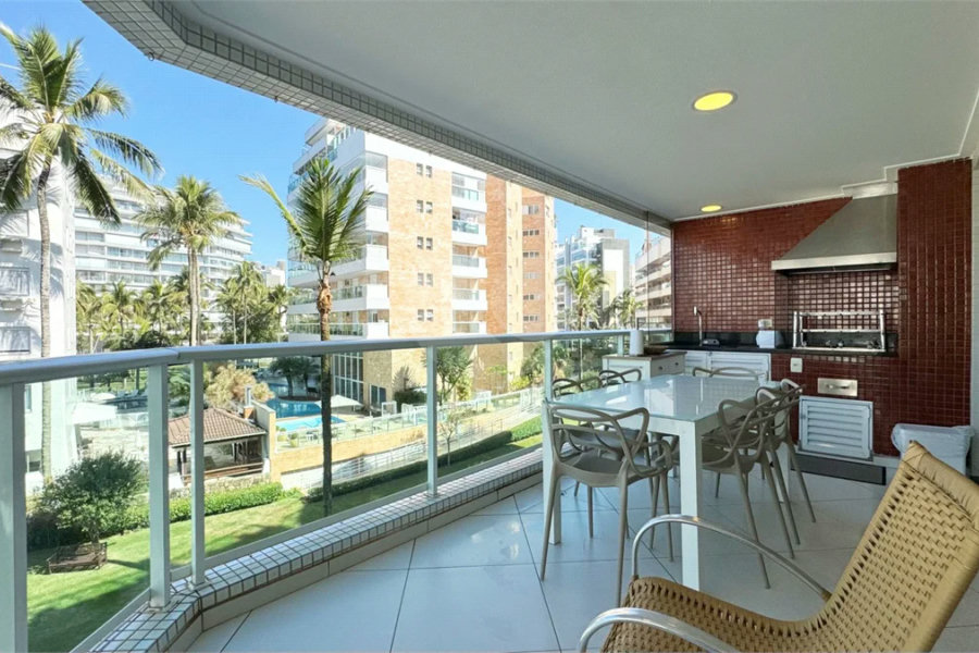 Apartamento à venda com 4 quartos, sendo 2 suítes, em Riviera de São Lourenço, Bertioga, SP