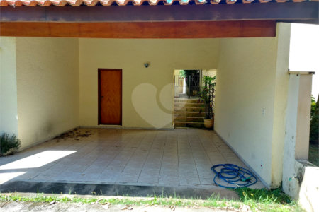 Casa charmosa e elegante localizada no deslumbrante Condomínio Villagio Capriccio Louveira SP