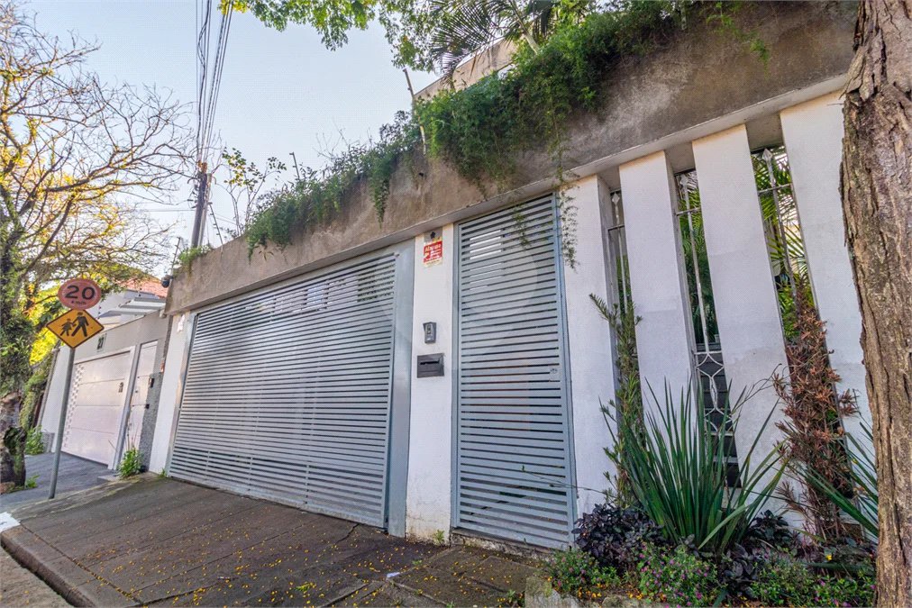 Sobrado à venda com 3 quartos, sendo 1 suíte, em Jardim Prudência, São Paulo, SP