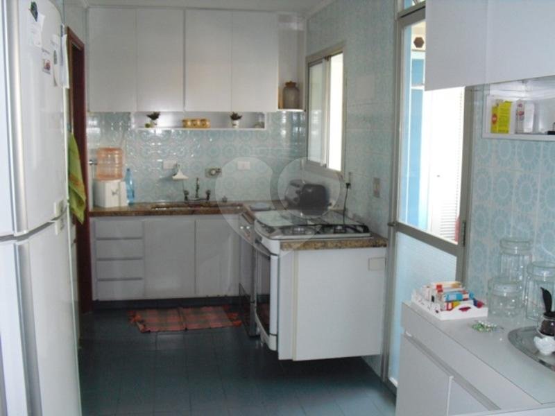 Apartamento à venda com 4 quartos, sendo 1 suíte, em Campo Belo, São Paulo, SP