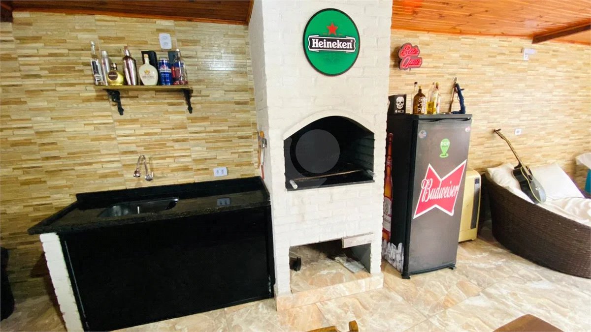 Chalé à venda em Atibaia 140m²– Condomínio fechado com lazer completo