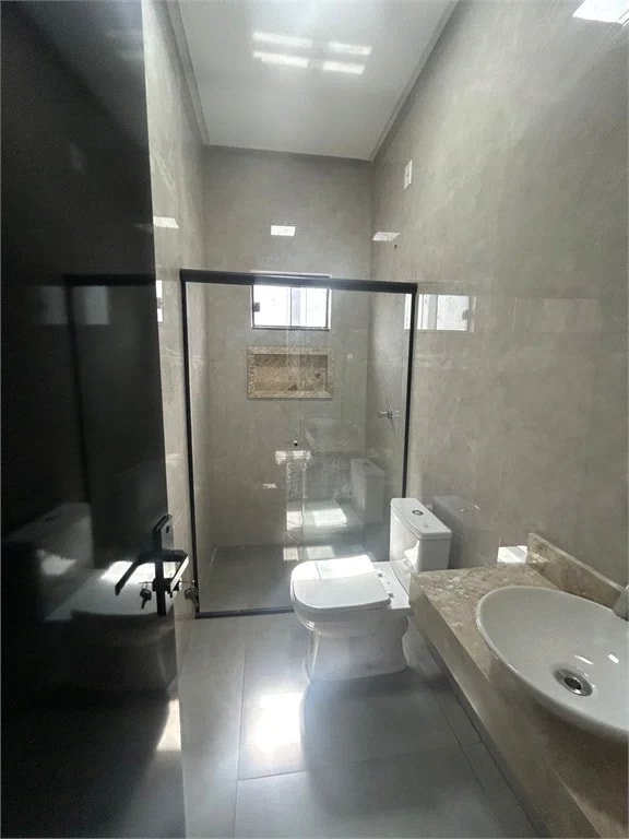Casa à venda com 3 quartos, sendo 1 suíte,  em São Luís, Balsas, MA