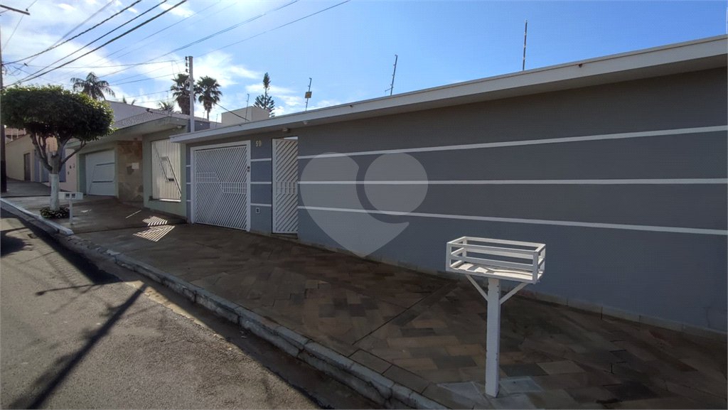 Casa com 3 dormitórios à venda no bairro Jardim Cardinalli, em São Carlos/SP