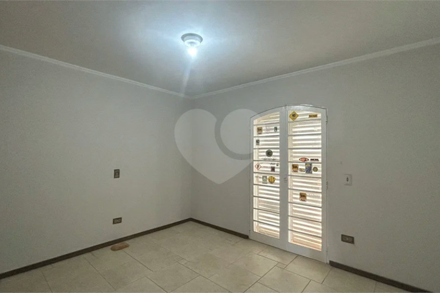 Venda Casa com 4 Dormitórios no Parque Santa Cecília