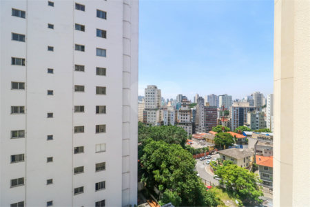 Apartamento 1 Dormitório à Venda na Rua Frei Caneca