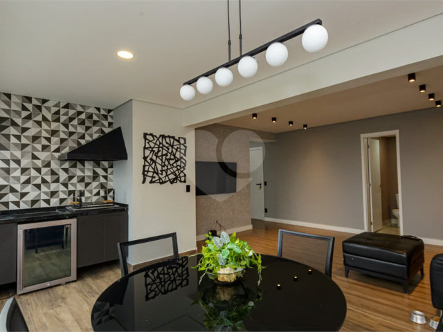Apartamento para alugar com 3 suítes em Santo Amaro, São Paulo, SP