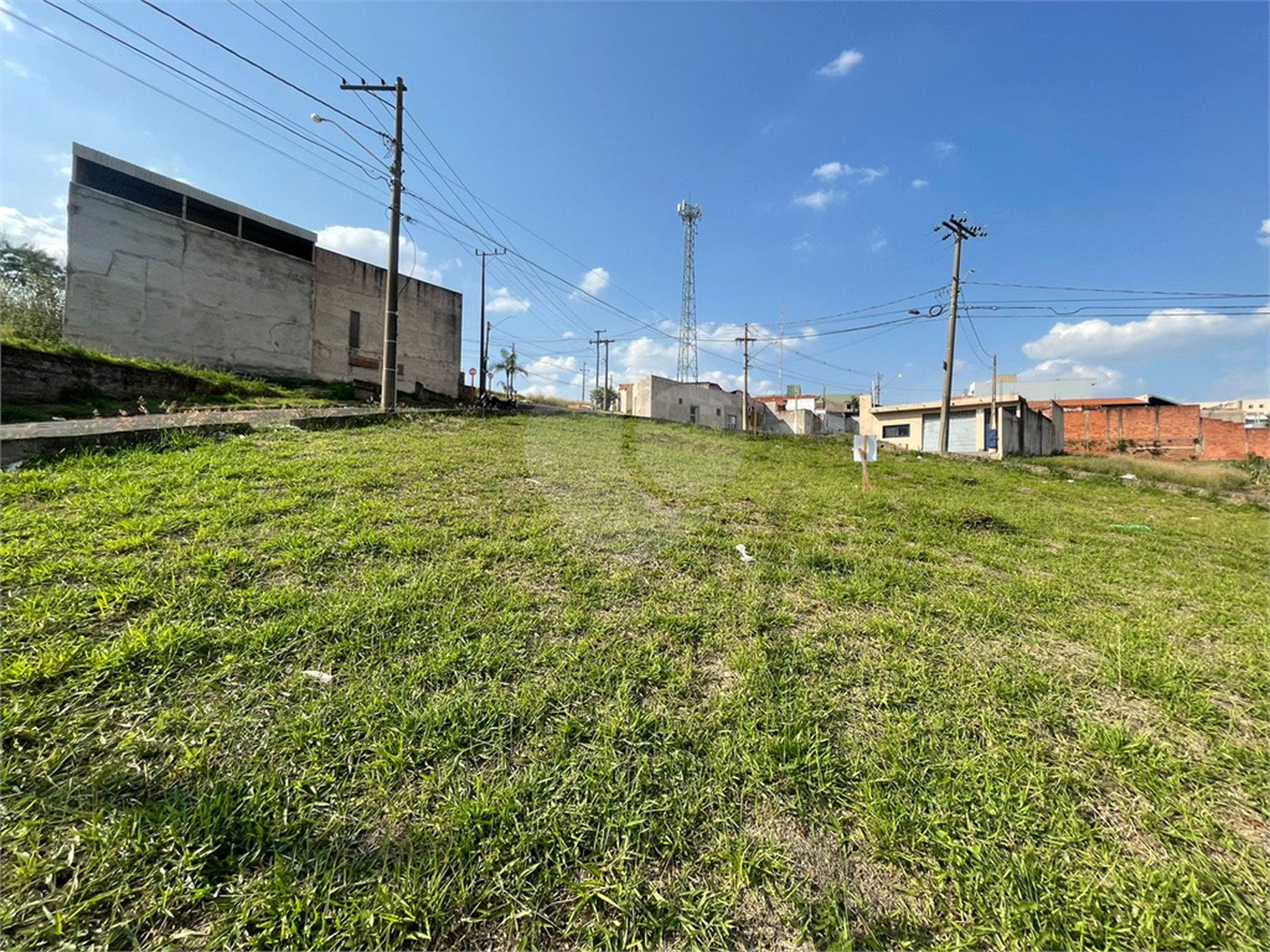 Terreno no Prolongamento Jardim das Torres