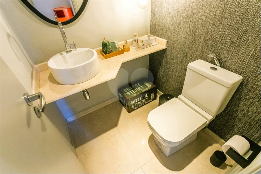 Vila Clementino - Apartamento reformado | 186 m² | 3 suítes | 3 vagas livres