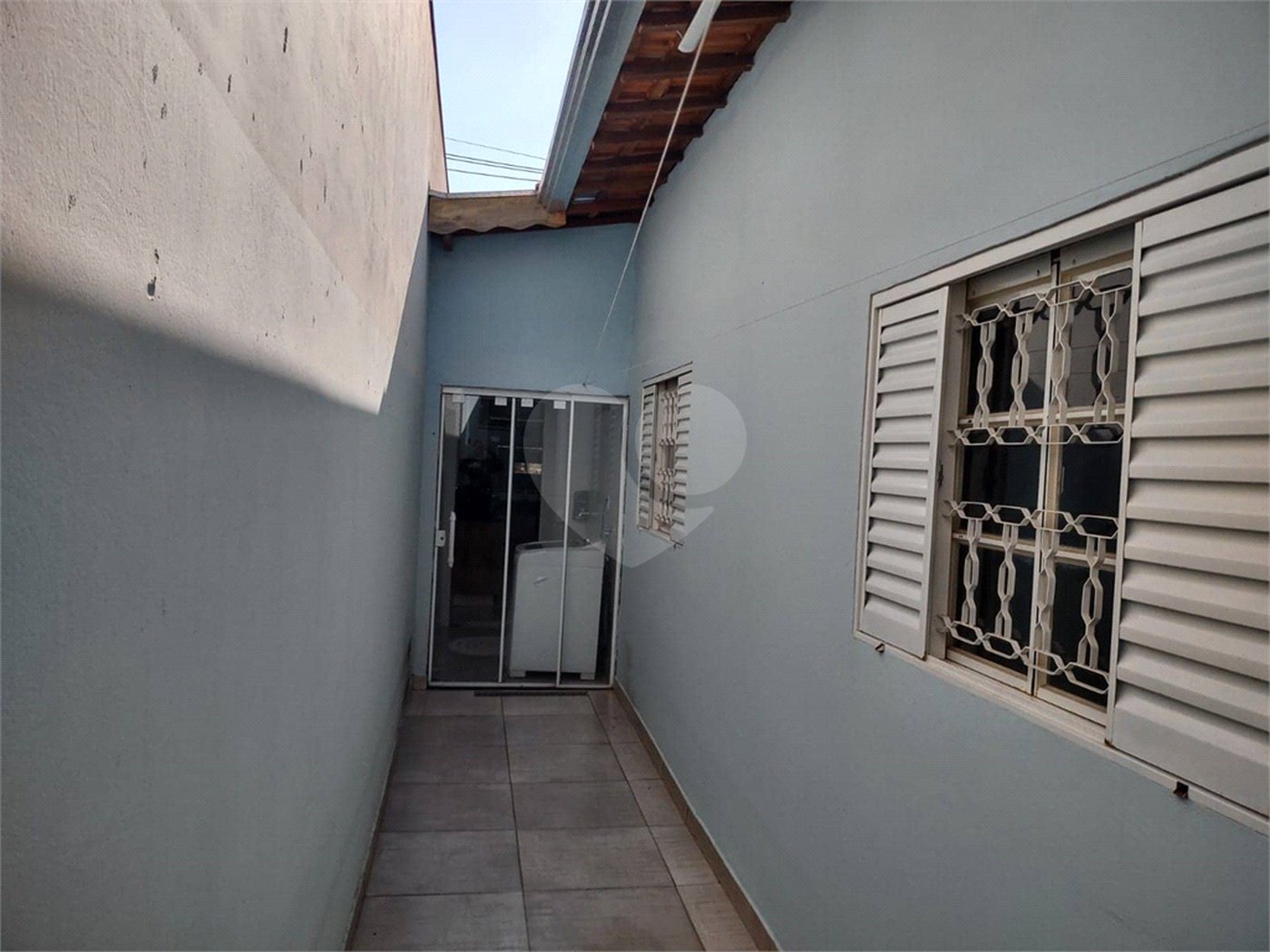 Casa térrea no Cidade Aracy .