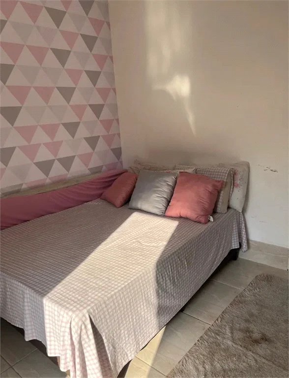 Oportunidade no Jardim Suína - Casa Espaçosa e Bem Localizada 3 quartos co vaga