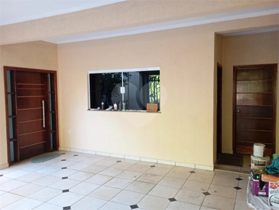 Sobrado 4 dormitórios, 2 suítes no Santa Felícia.