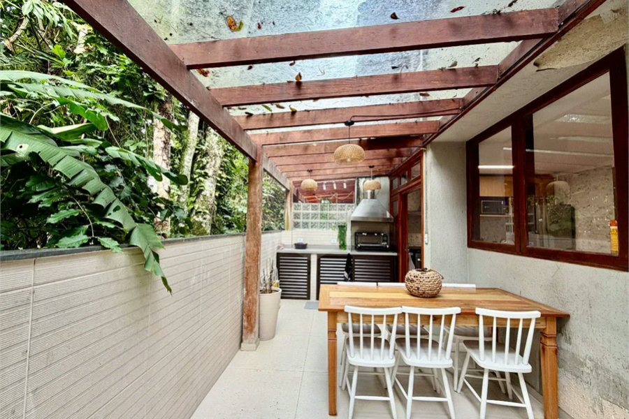 Villagio à venda com 3 quartos, sendo 2 suítes, em Riviera de São Lourenço, Bertioga, SP