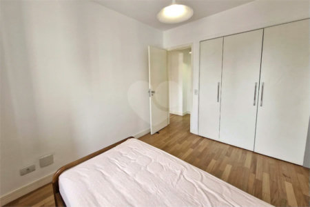 ÓTIMO APARTAMENTO 76 m² ÚTEIS REFORMADO 1 VAGA DE GARAGEM