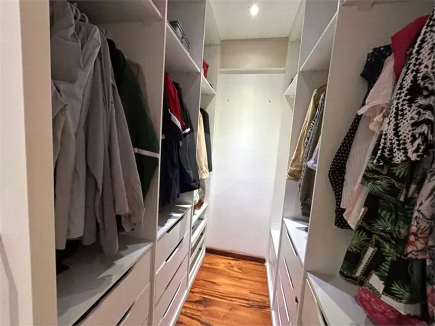 APARTAMENTO A VENDA 156M², 3 SUITES, 1 ESCRITORIO, 3 VAGAS - JARDIM DAS INDUSTRIAS - SÃO JOSÉ DOS CA