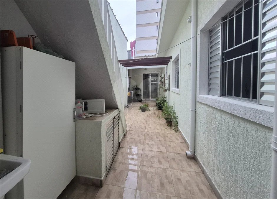 Casa de vila com 3 dormitórios sendo 2 suítes em Santana