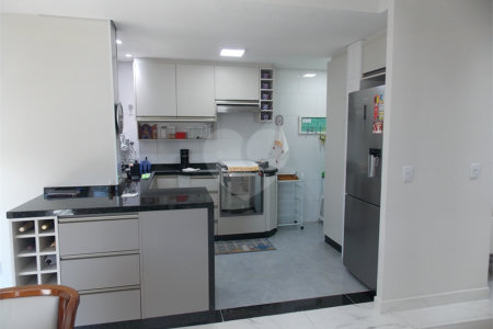 Confortável apartamento no Jardim Floresta em Aibaia sp