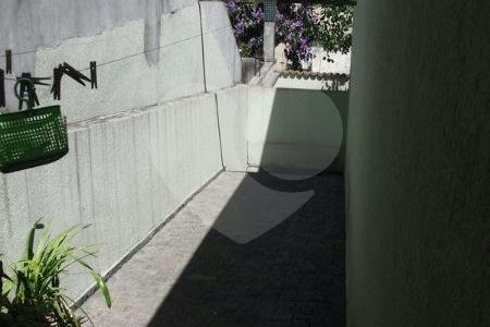 Sobrado Isolado à venda na Saúde- 160 m2 - 3 Suites/2 Vagas na garagem