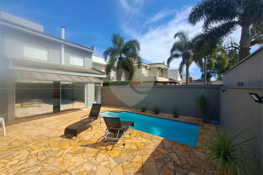 Linda Casa 3 dormitórios com piscina - R$ 950.000,00