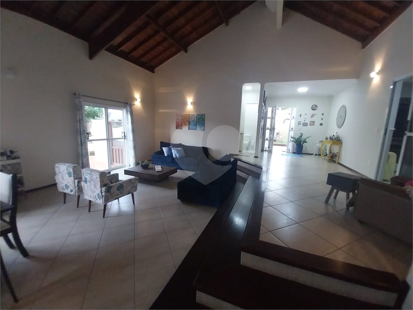 Casa Térrea Disponível para Locação e Venda no Condomínio Vilaggio Capriccio