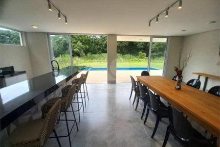 Casa a venda no Condomínio Porto Atibaia
