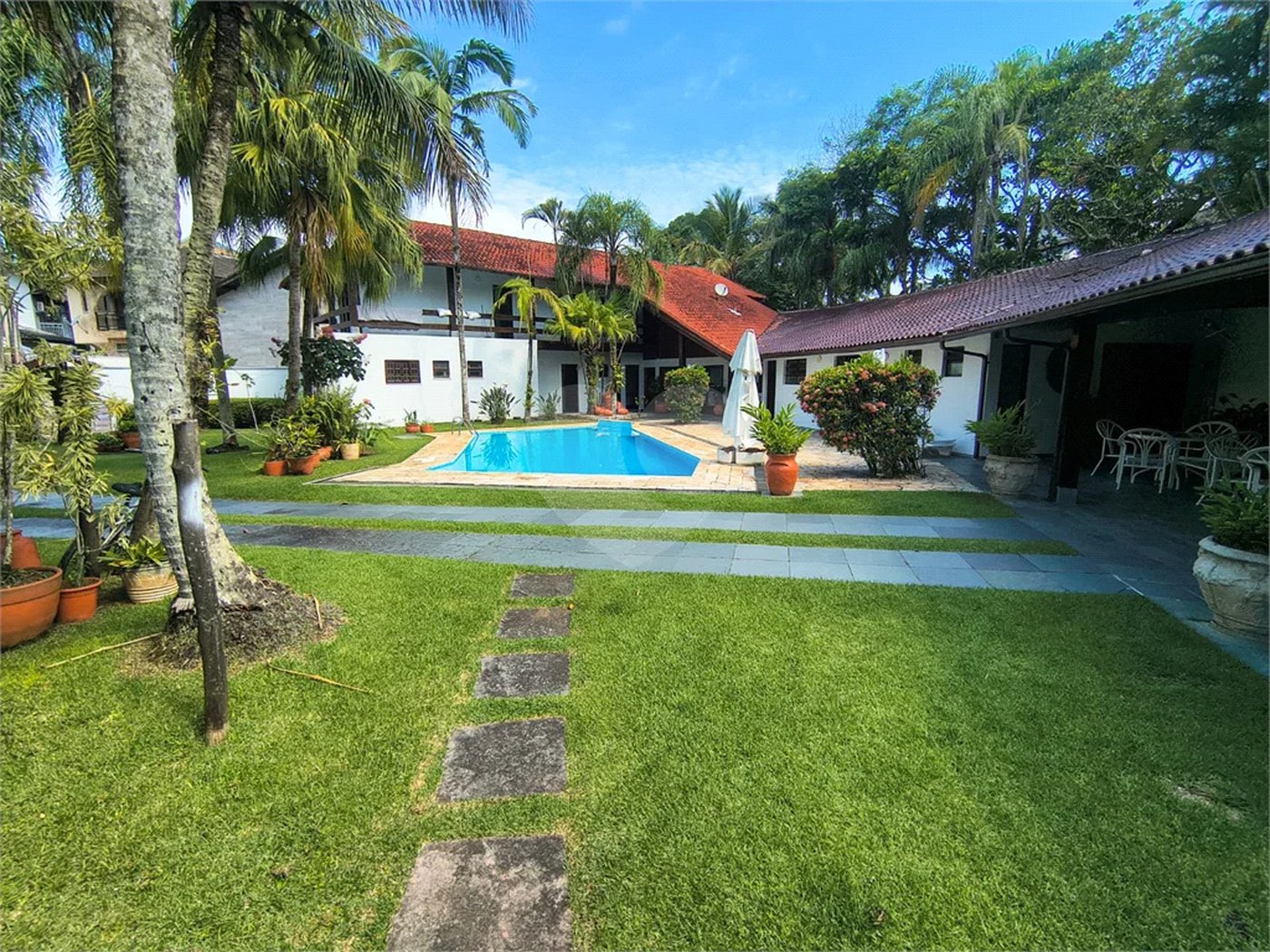 Casa à venda com 6 suítes em Costa do Sol, Bertioga, SP