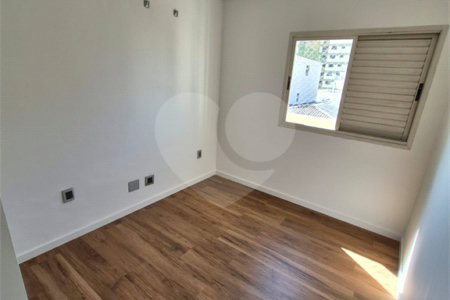 Apartamento para venda em Moema com 2 quartos, sendo 1 suíte, 1 vaga, 62 m²