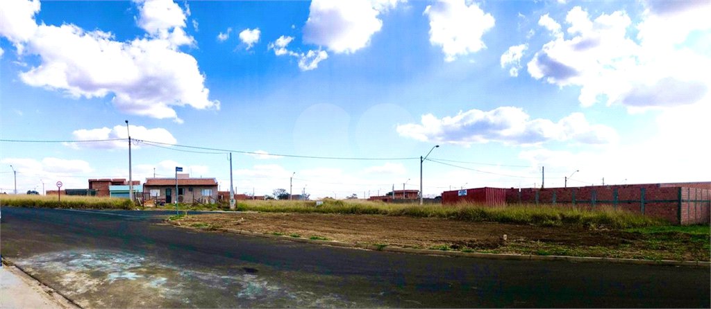 Terreno para venda no Residencial Arcoville.