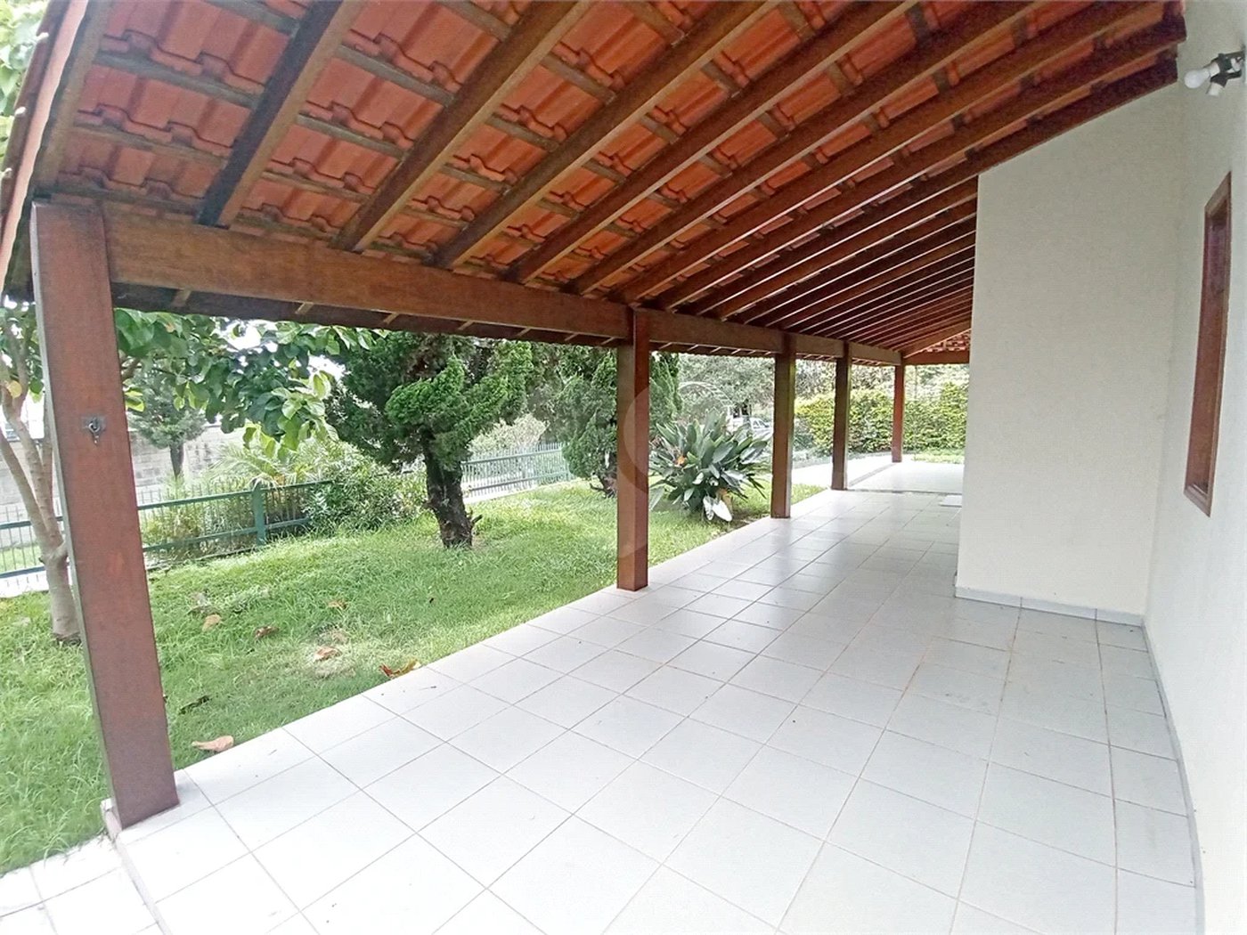 Casa a Venda no Condomínio Vista Alegre - Café em Vinhedo/SP