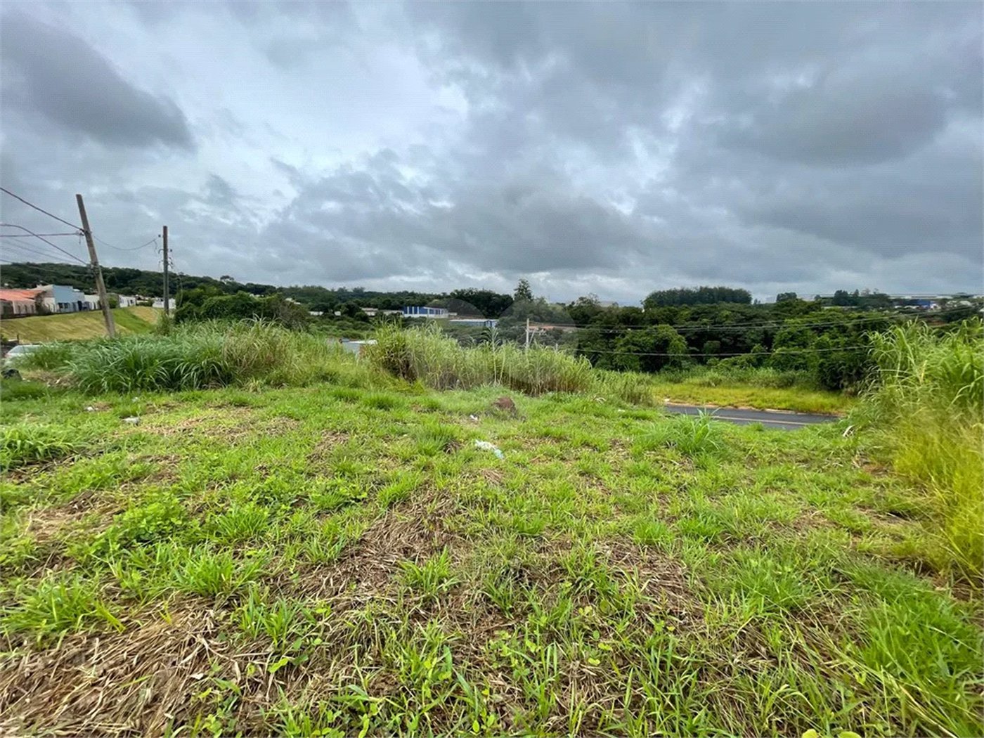 Terreno à venda no condomínio Vila Rea, Louveira - SP