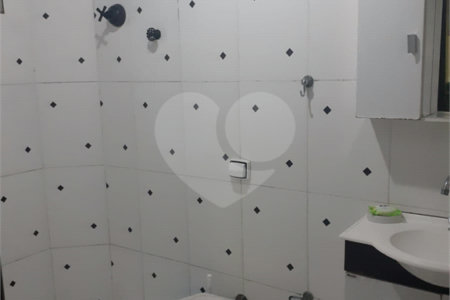 Apartamento à Venda no Bairro do Brás com 52 m² 2 quartos e armário embutido