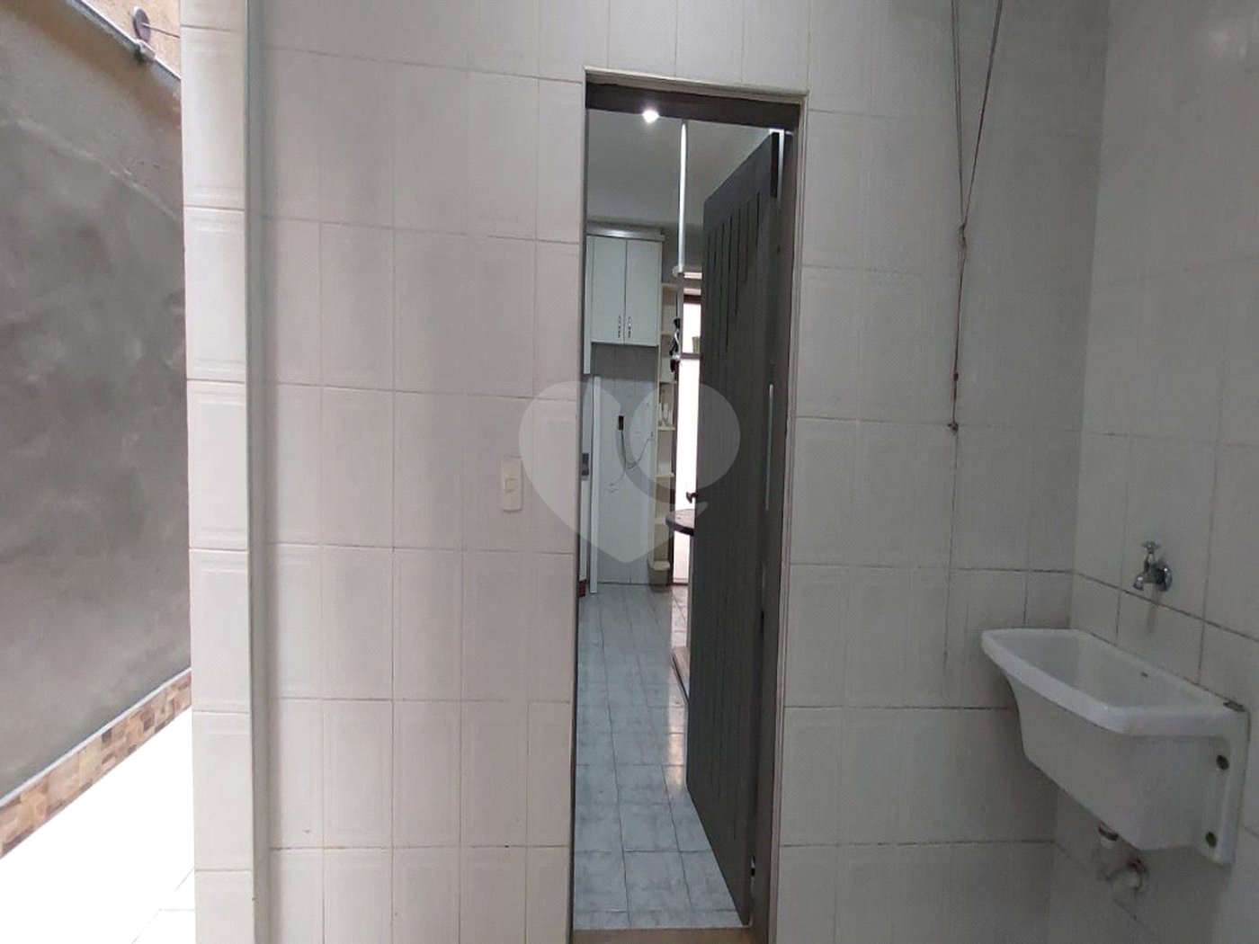 Casa Sobrado à venda de 4 dormitórios sendo 1 suíte e 2 vagas na Saúde