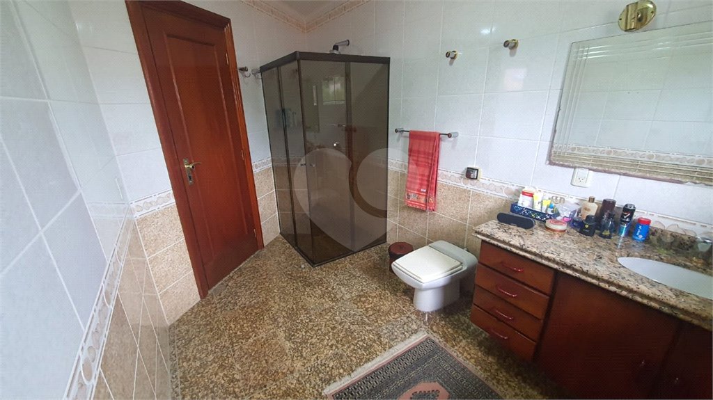 Casa à venda com 4 quartos, sendo 3 suítes, em Interlagos, São Paulo, SP
