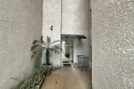 Apartamento com suíte na Vila Prado