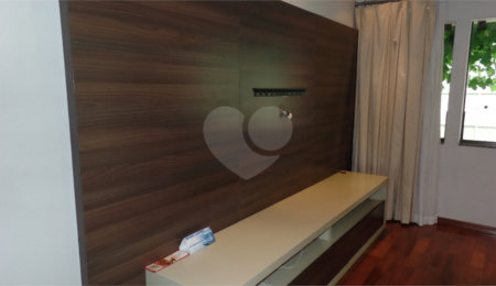 Casa Reformada com 3 Dormitórios (1 Suíte) Próxima ao Aeroporto de Congonhas