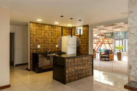 Apartamento à venda com 3 quartos, sendo 1 suíte, em Campo Belo, São Paulo, SP