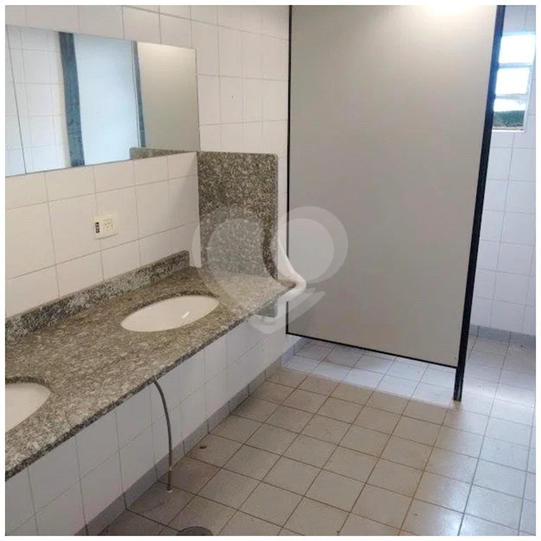 Loja com 280 m² para locação na Penha