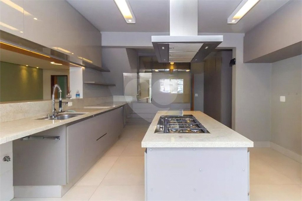 Cobertura no Ipiranga à venda com 340m², 4 quartos e 4 vagas Estuda Permuta