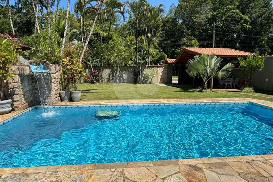 Casa à venda com 3 quartos, sendo 2 suítes,  em Boracéia, São Sebastião, SP