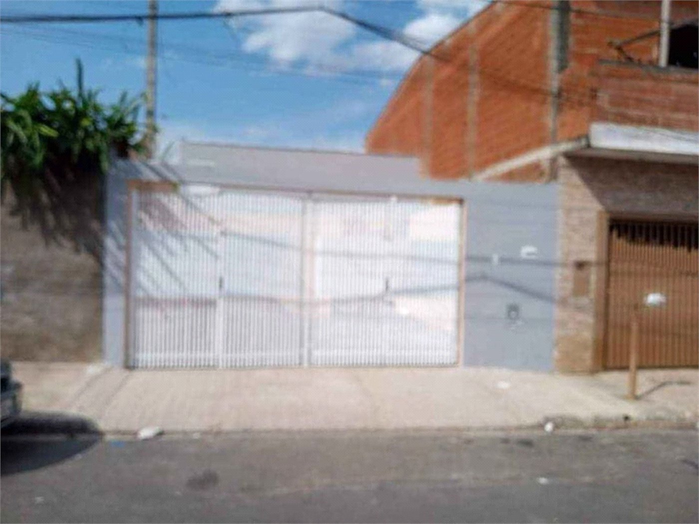 Casa térrea no Cidade Aracy .