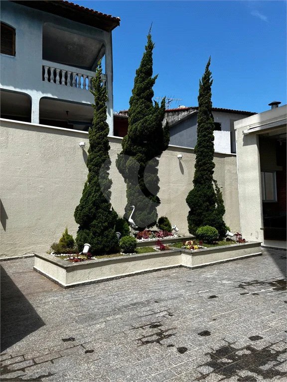 APARTAMENTO de 2 quartos (1 suíte) á venda em Santo André, 75m², 2 garagens fixas e cobertas, é entrar e morar!
