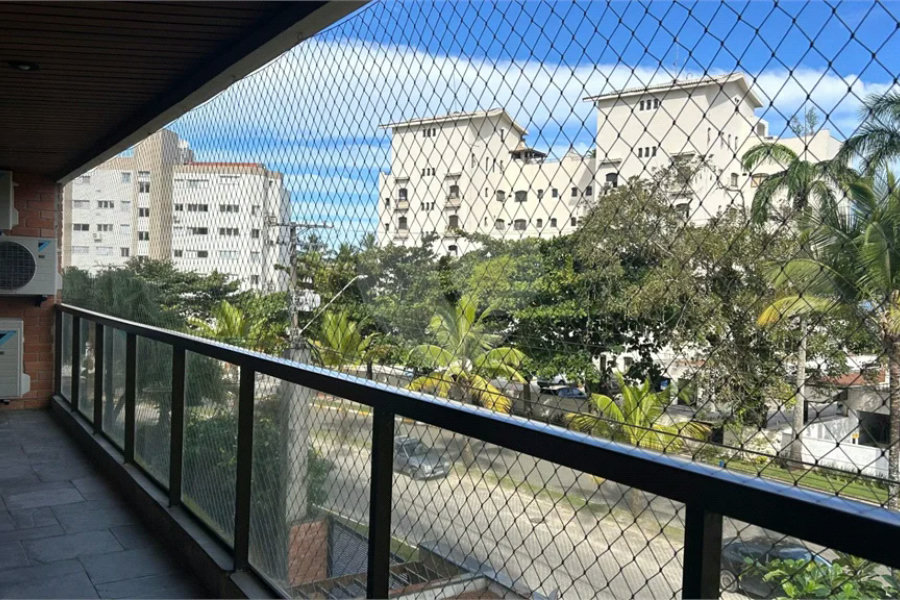 Apartamento à venda com 3 quartos, sendo 1 suíte, em Riviera de São Lourenço, Bertioga, SP