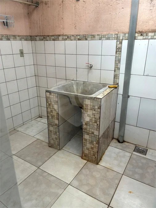 Casa Ampla e Versátil na Vila Marcelino — Excelente Espaço e Pronta para Ocupação Imediata!