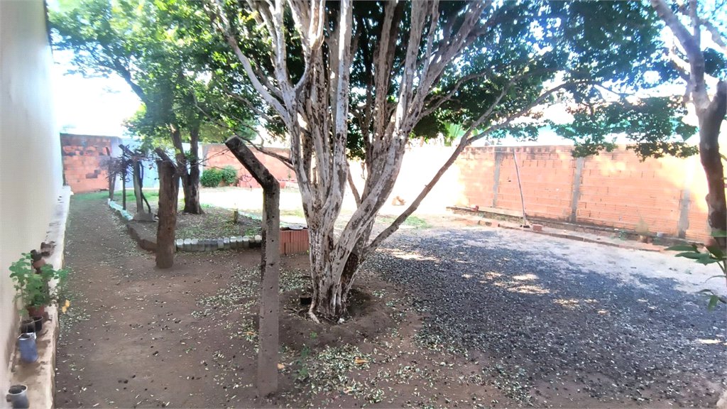 Terreno á venda no Jardim Tangara.