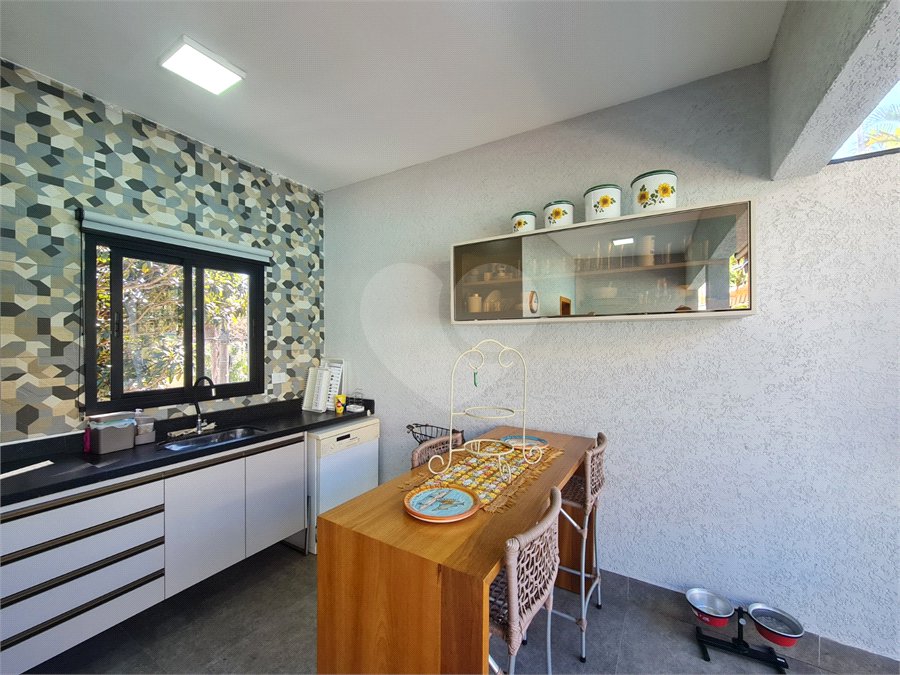 Casa com 4 dormitórios à venda, 214 m² por R$ 1.890.000 - Parque Arco Iris - Atibaia/SP