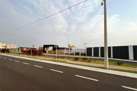 Terreno no Condomínio Monte das Araucárias