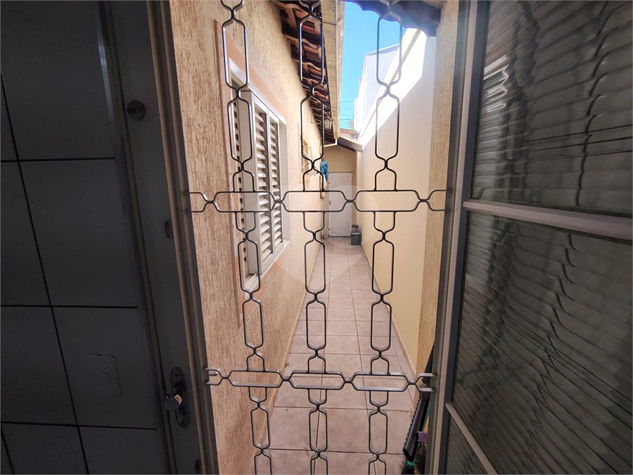 Casa ampla com 3 Quartos e 1 Suíte