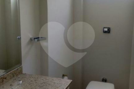 Excelente Apto à venda na Saúde c/240 m2 - 3 Suites/4 Vagas